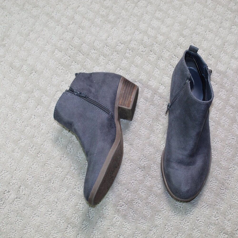 Carlos by Carlos Santana Women Brie Block Heel Ankle Booties Sz 8.5  Blue Grey